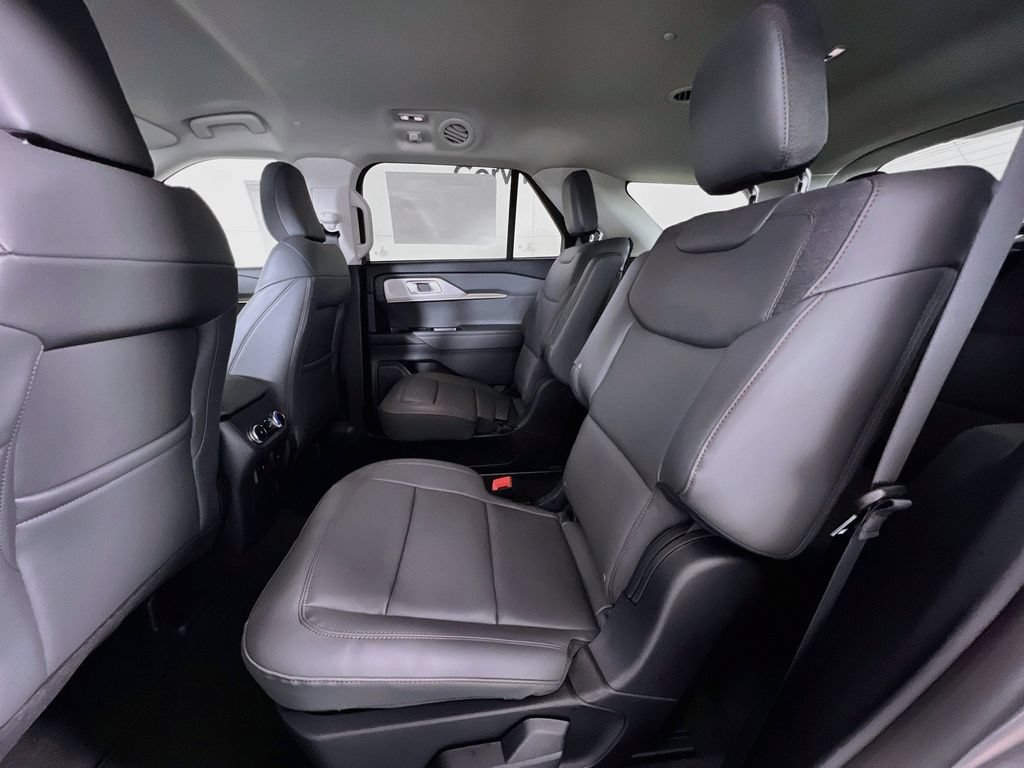 New 2026 Ford Explorer Active w/ Active Comfort Package AWD/4WD image 29