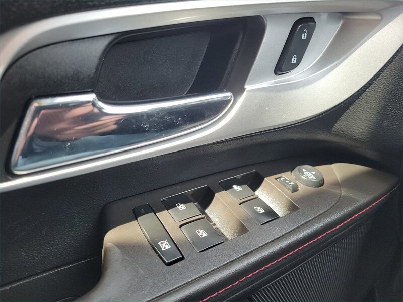 Used 2015 Chevrolet Equinox LT w/ Driver Convenience Package image 29