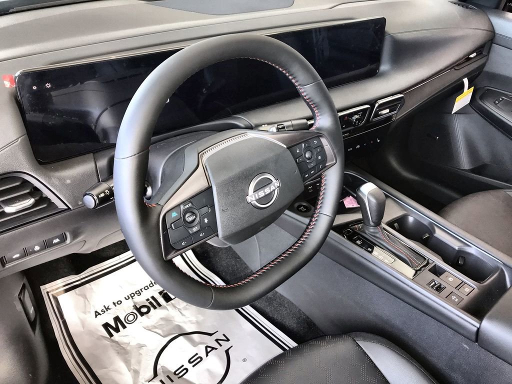 New 2026 Nissan Sentra SR w/ SR Premium Package FWD image 14