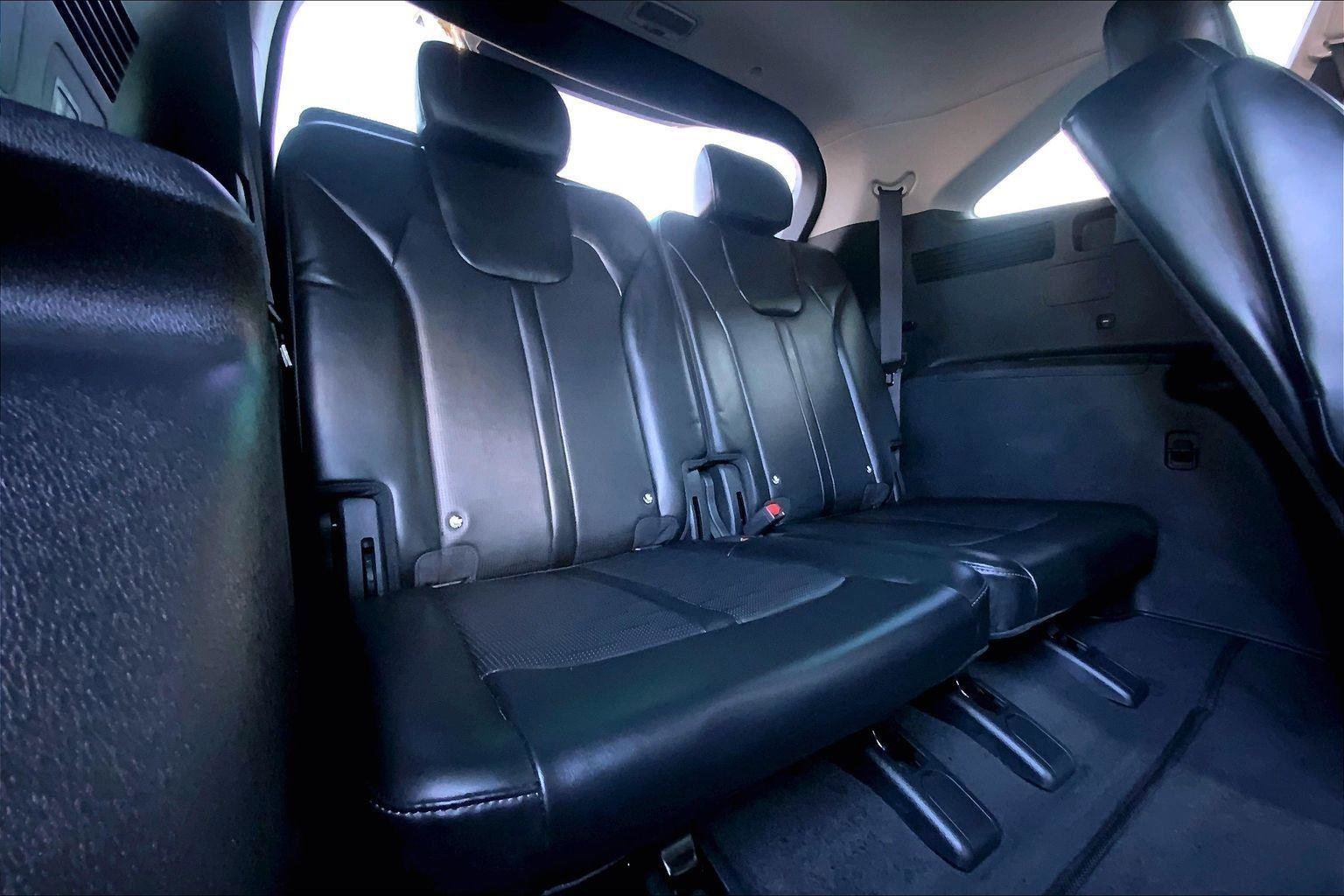 Used 2025 Kia Sorento EX image 28