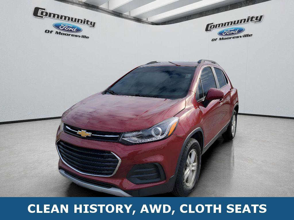 Used 2021 Chevrolet Trax LT w/ LT Convenience Package AWD/4WD image 1