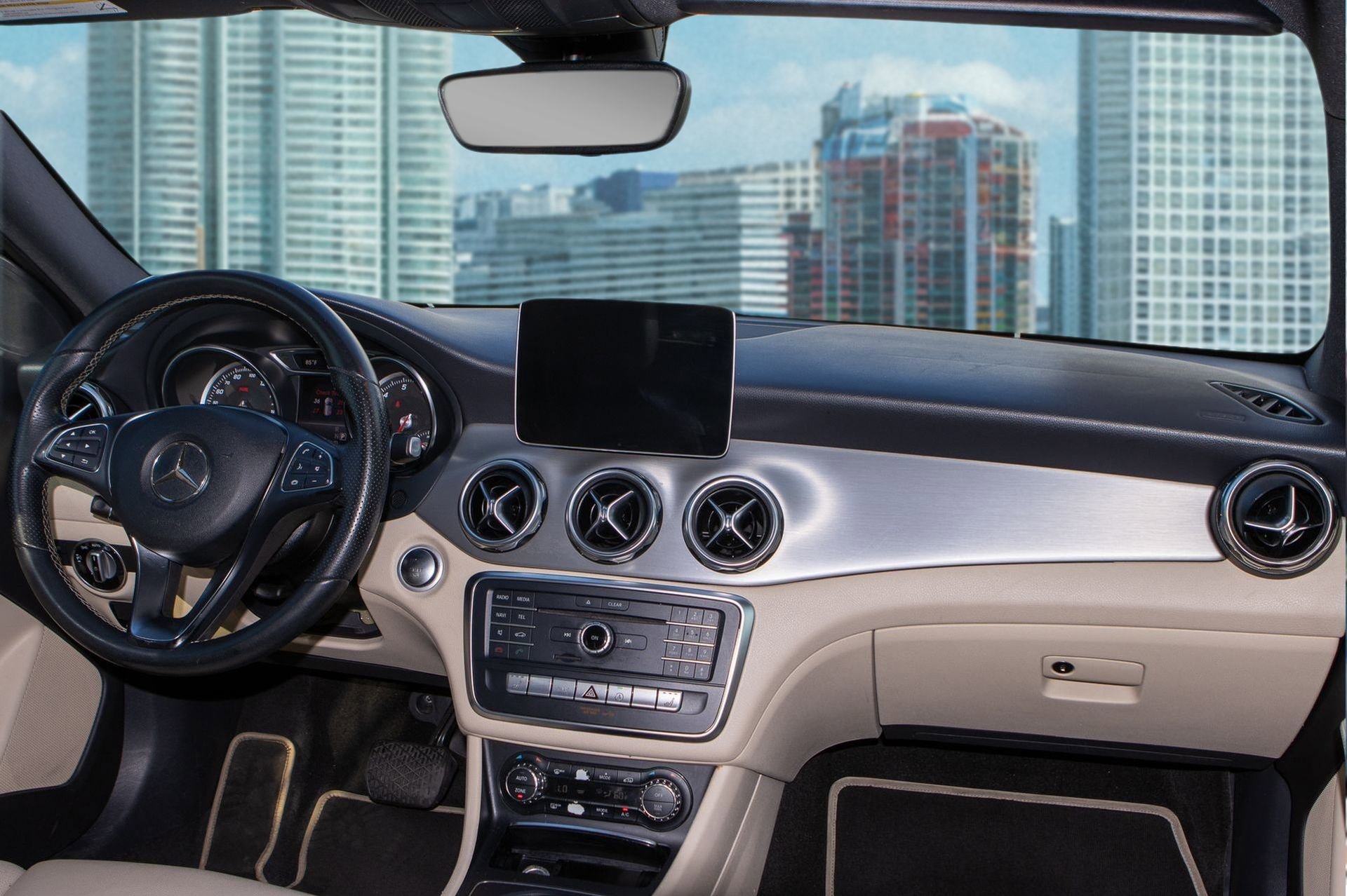 Used 2020 Mercedes-Benz GLA 250 GLA 250 w/ Multimedia Package image 21