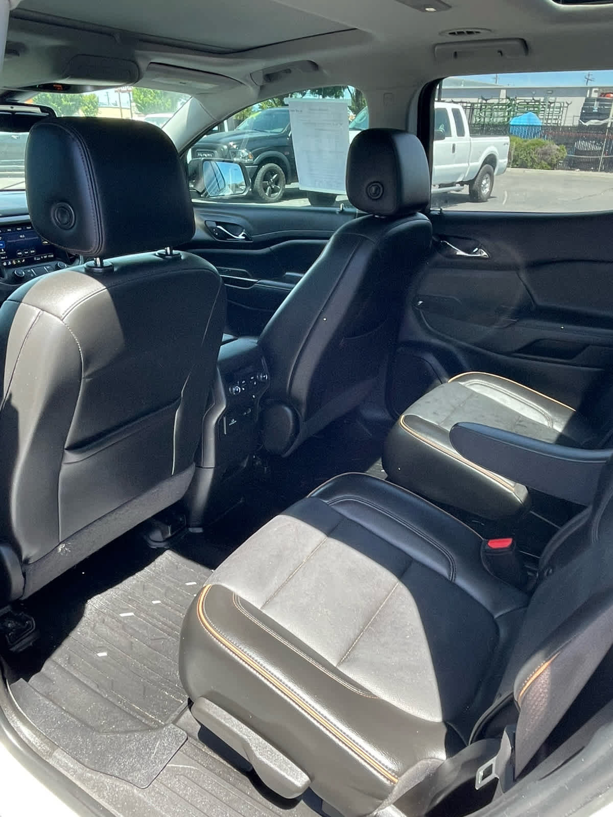 Used 2021 GMC Acadia AT4 w/ Technology Package AWD/4WD image 26