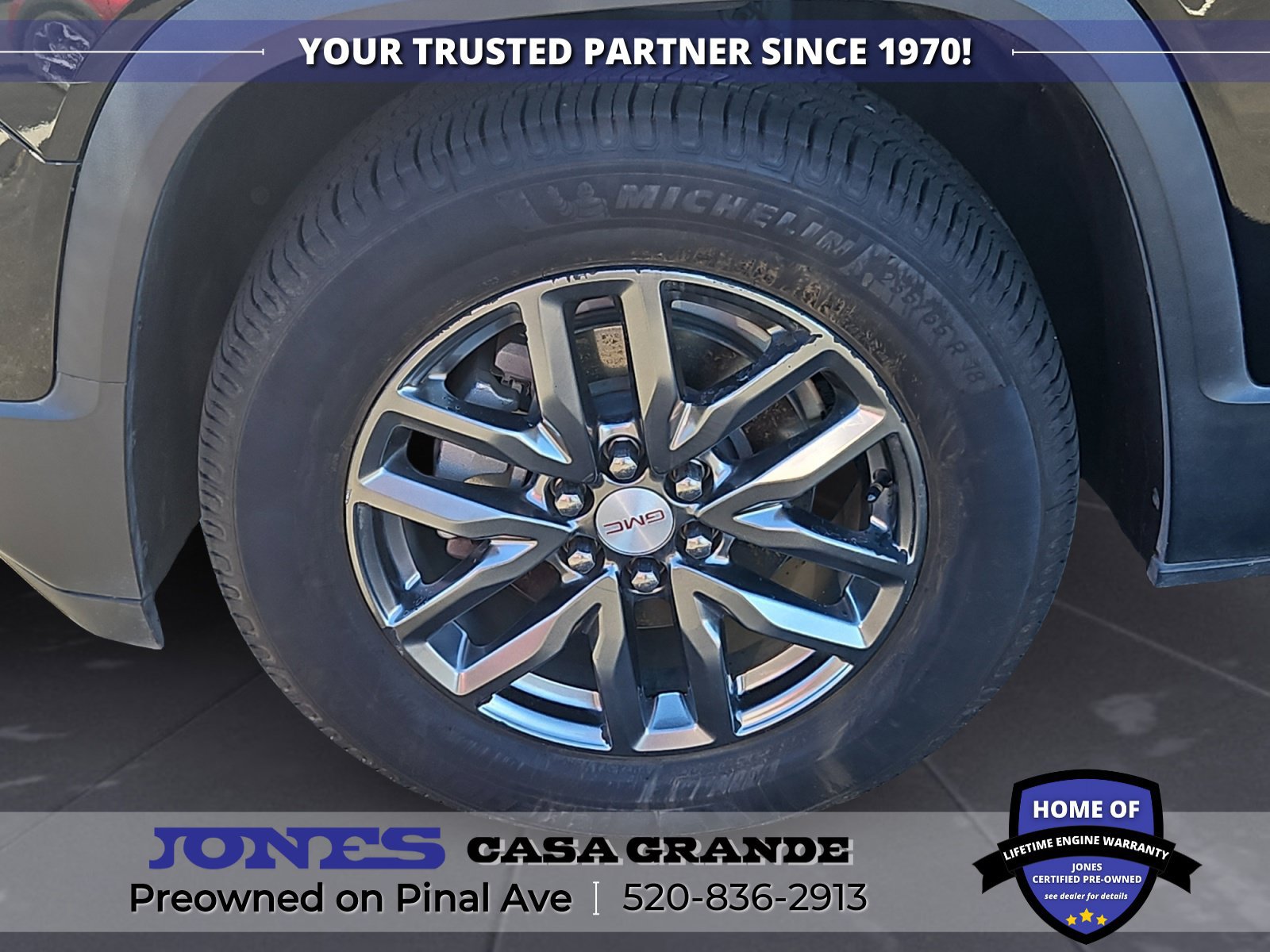 Used 2017 GMC Acadia SLT FWD image 18