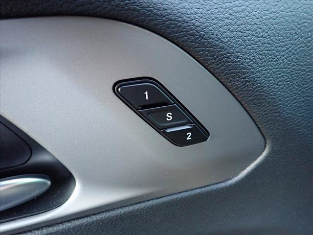 New 2027 Chrysler Pacifica Select AWD/4WD image 16