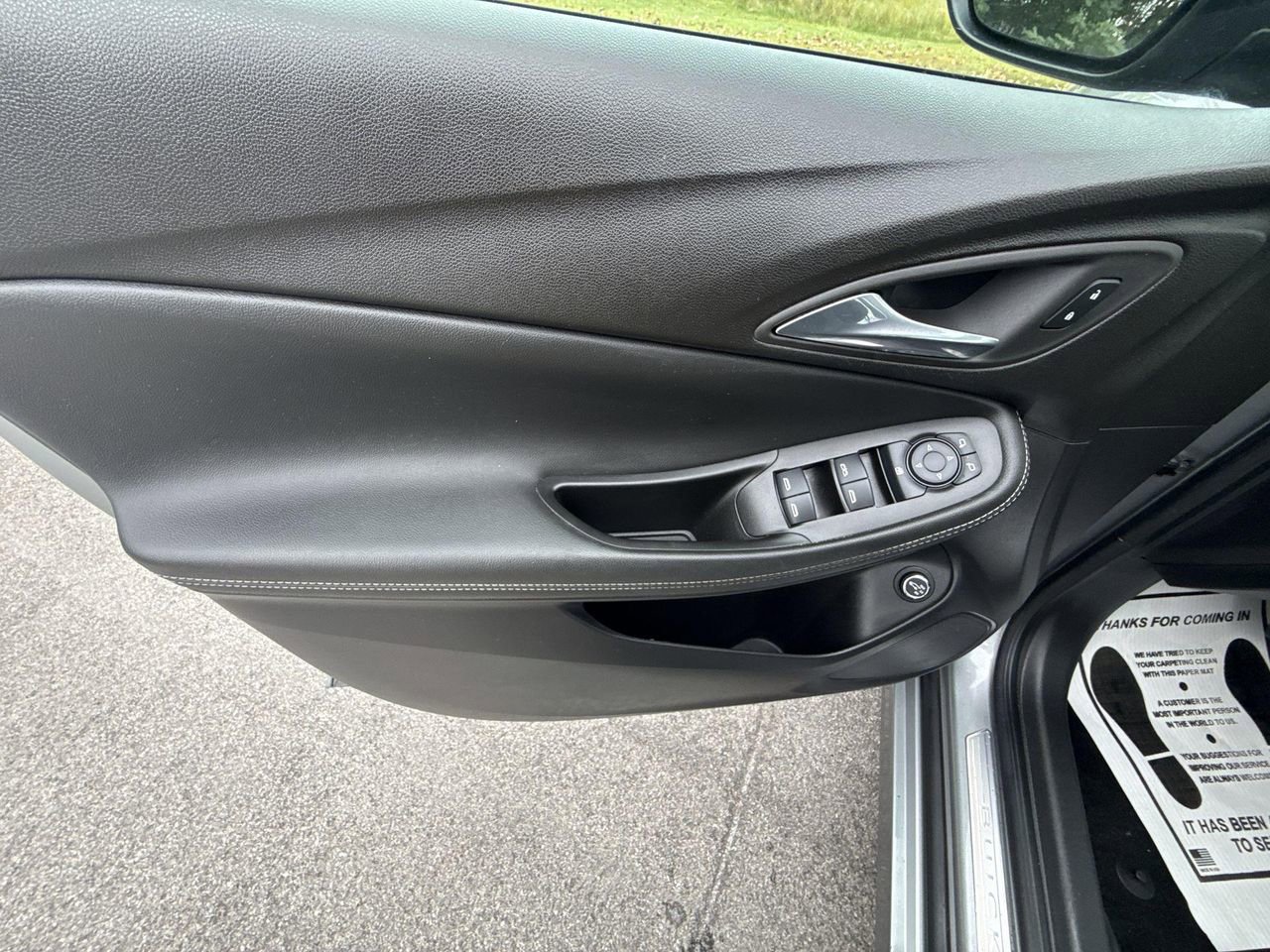 Certified 2023 Buick Encore GX Select w/ Sport Touring Package image 27