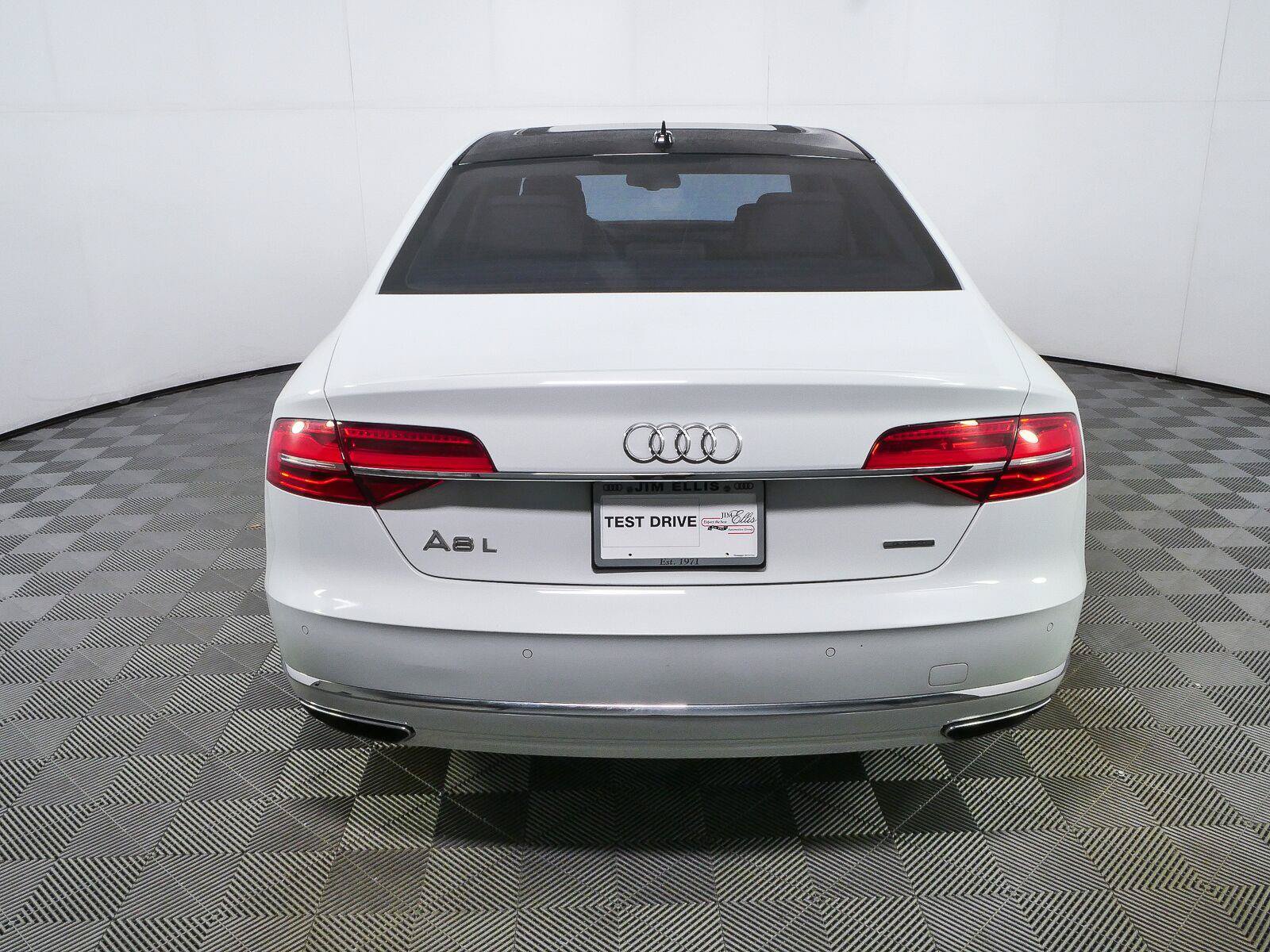 Used 2016 Audi A8 L 3.0T w/ Executive Package AWD/4WD image 27