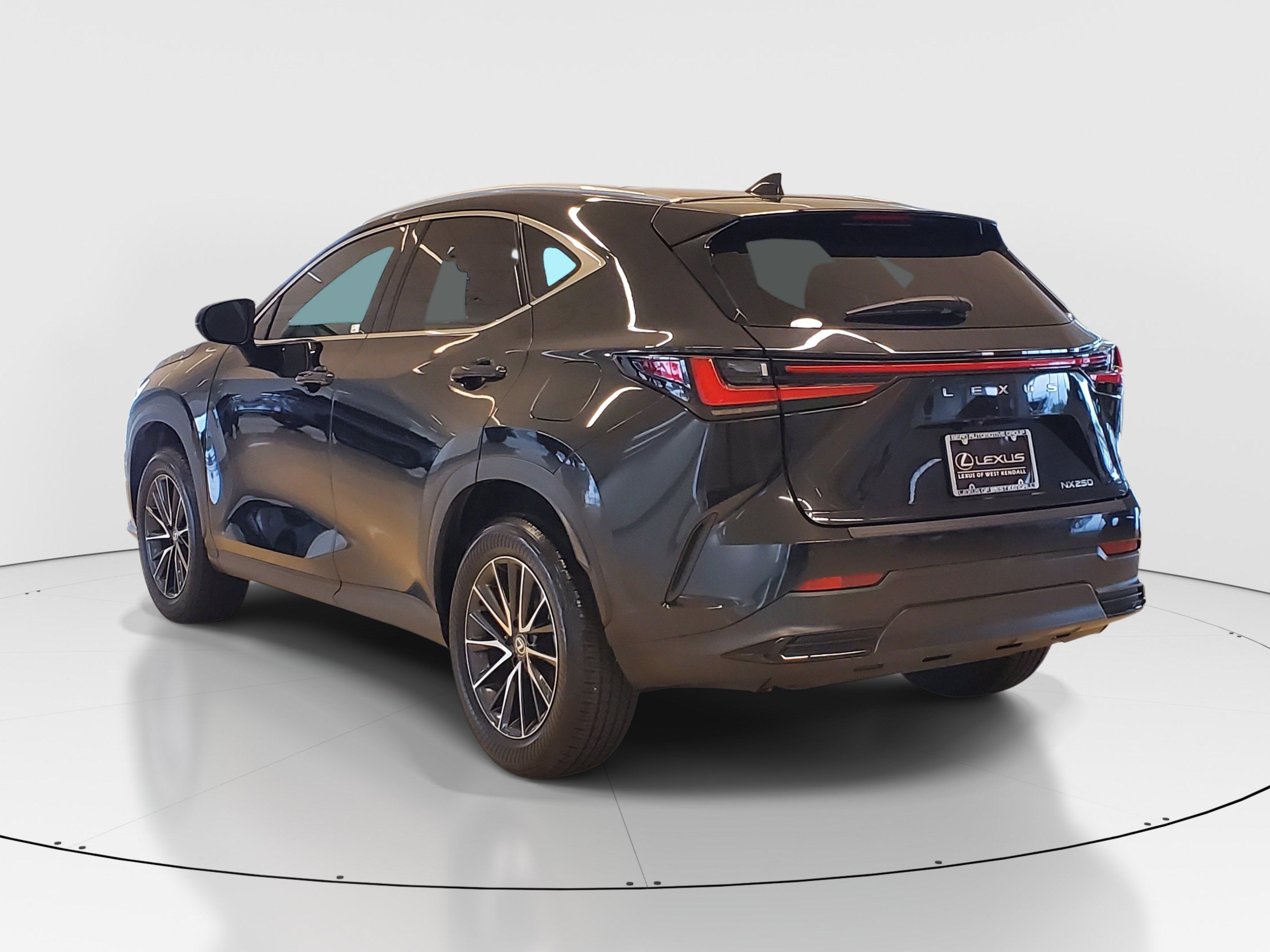 Certified 2024 Lexus NX 250 FWD image 5