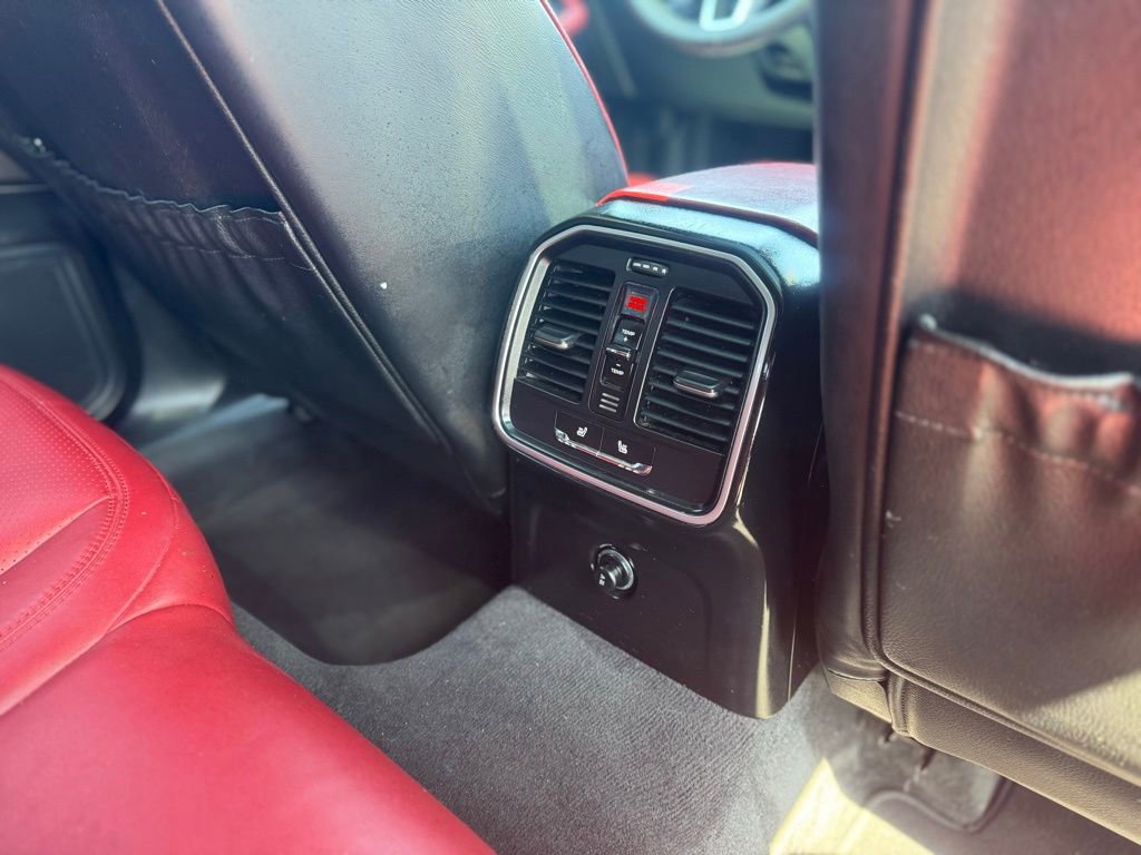 Used 2016 Porsche Macan S image 28