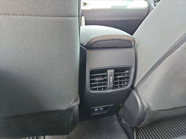 Used 2024 Toyota Corolla Cross LE FWD image 17