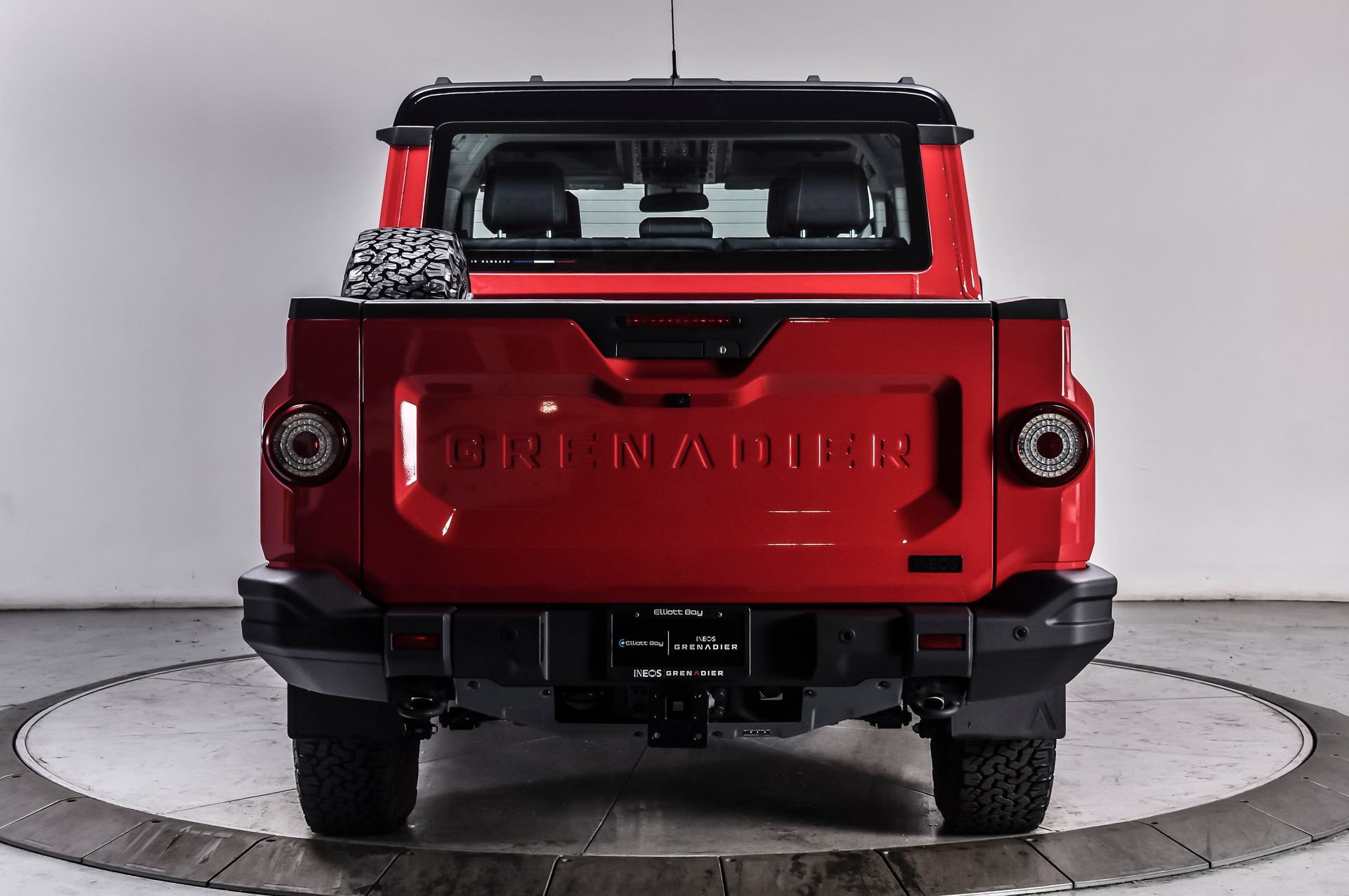 Used 2025 INEOS Grenadier Quartermaster AWD/4WD image 5