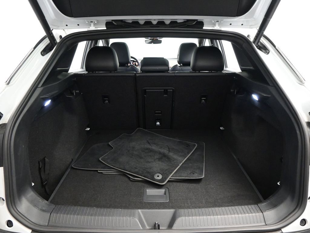 Used 2022 Volkswagen ID.4 Pro S w/ Gradient Package image 39