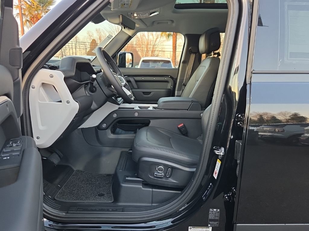 New 2026 Land Rover Defender 130 S image 4