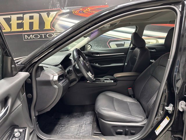 Used 2023 Nissan Altima 2.5 SL AWD/4WD image 4
