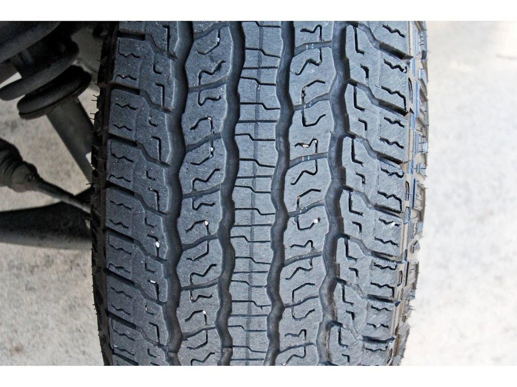 Used 2024 GMC Canyon Elevation w/ Elevation Premium Package image 30