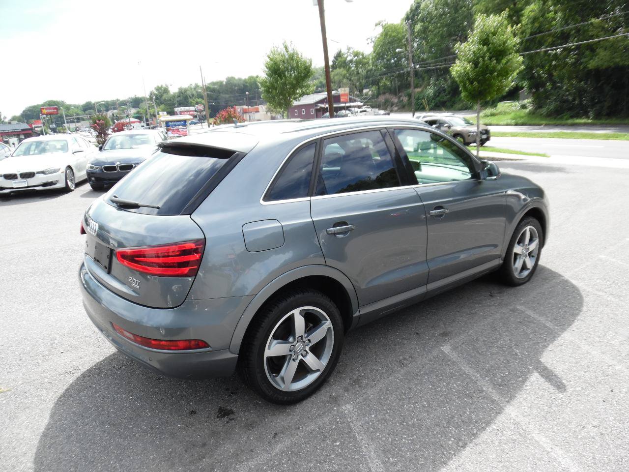Used 2015 Audi Q3 2.0T Prestige w/ Prestige Package AWD/4WD image 6