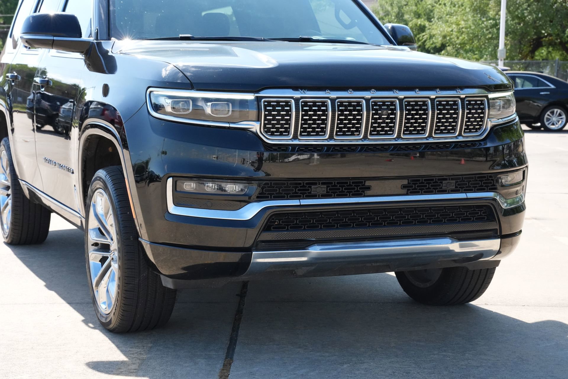 Used 2022 Jeep Grand Wagoneer Series II AWD/4WD image 30