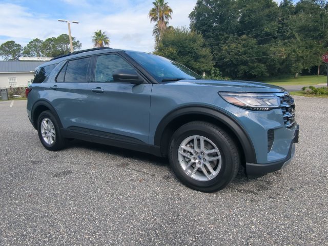 New 2027 Ford Explorer Active RWD image 2