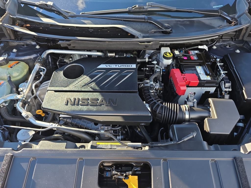 Used 2022 Nissan Rogue SV image 18