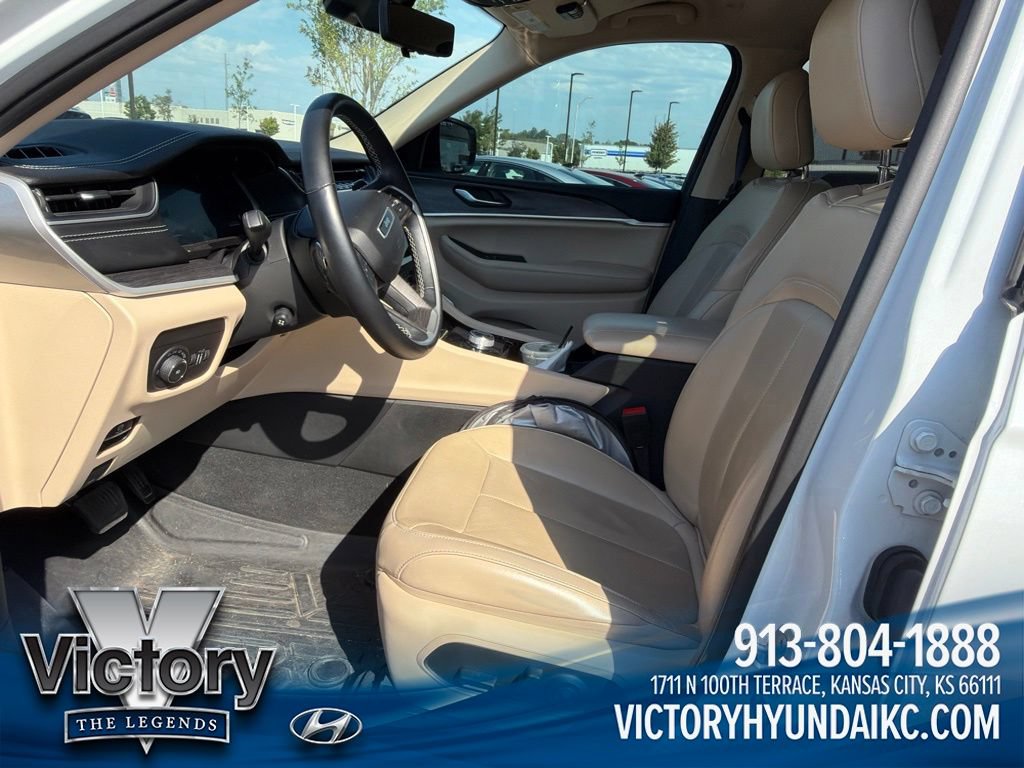 Used 2022 Jeep Grand Cherokee L Limited w/ Luxury Tech Group II AWD/4WD image 12