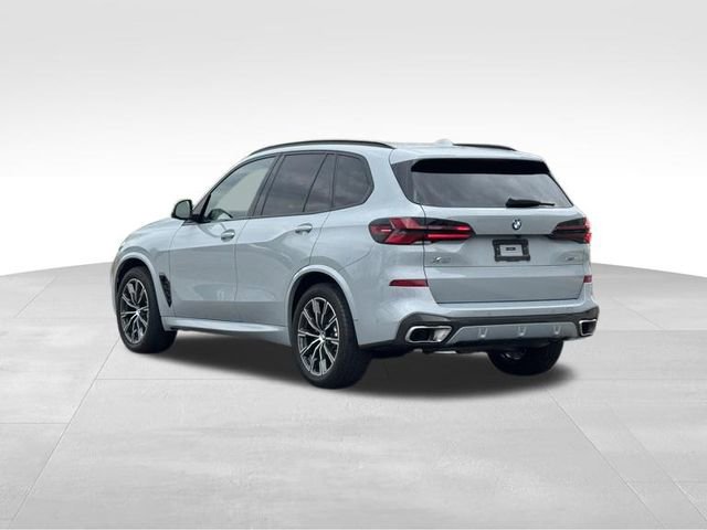 Certified 2025 BMW X5 xDrive40i w/ M Sport Package AWD/4WD image 5