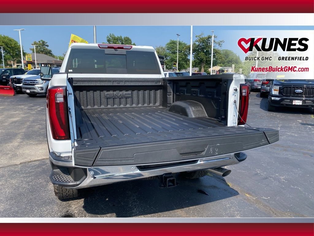 New 2025 GMC Sierra 3500 SLT w/ SLT Premium Package image 20