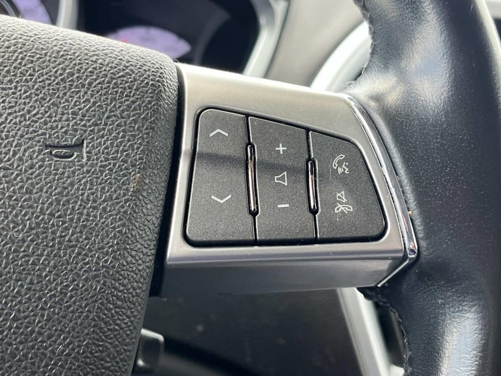 Used 2011 Cadillac SRX Luxury FWD image 30