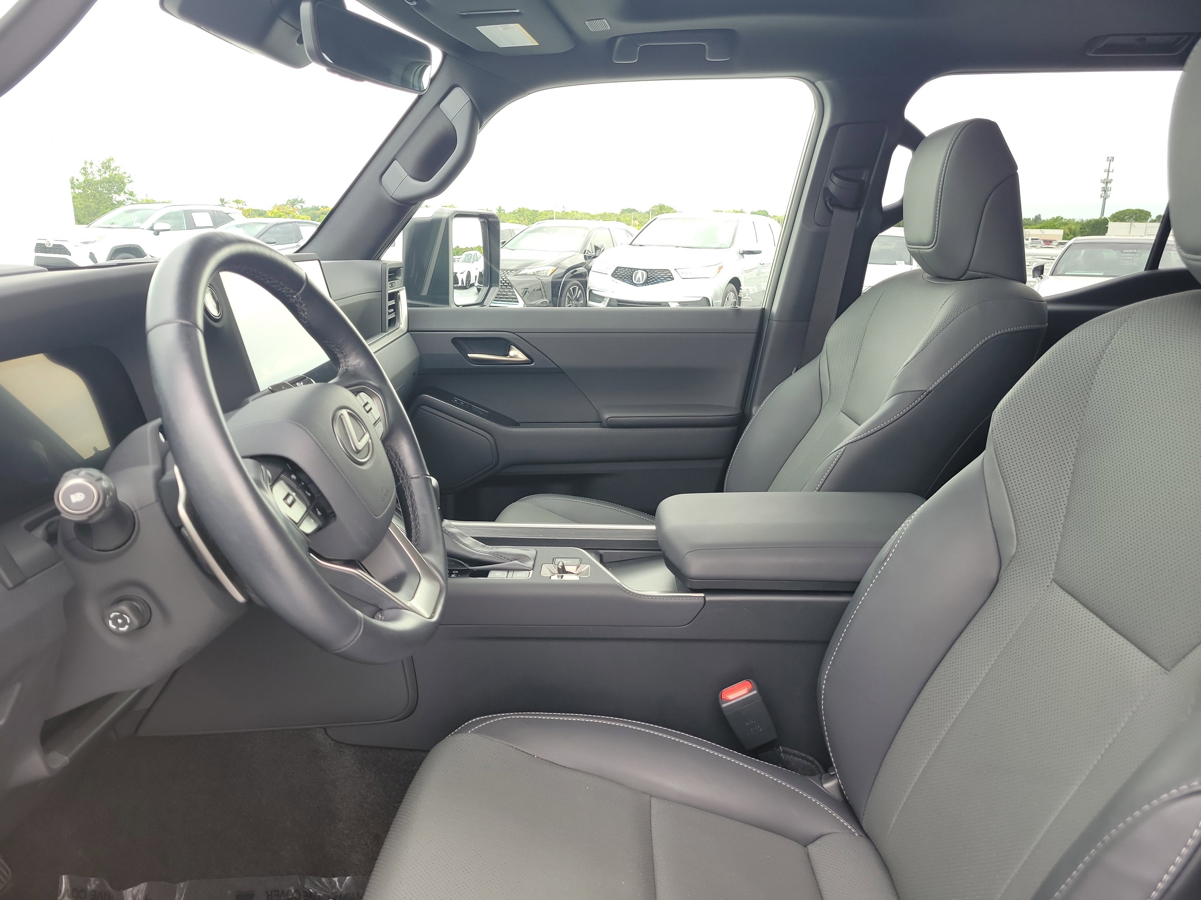 Used 2024 Lexus GX 550 w/ Cold Area Package AWD/4WD image 22