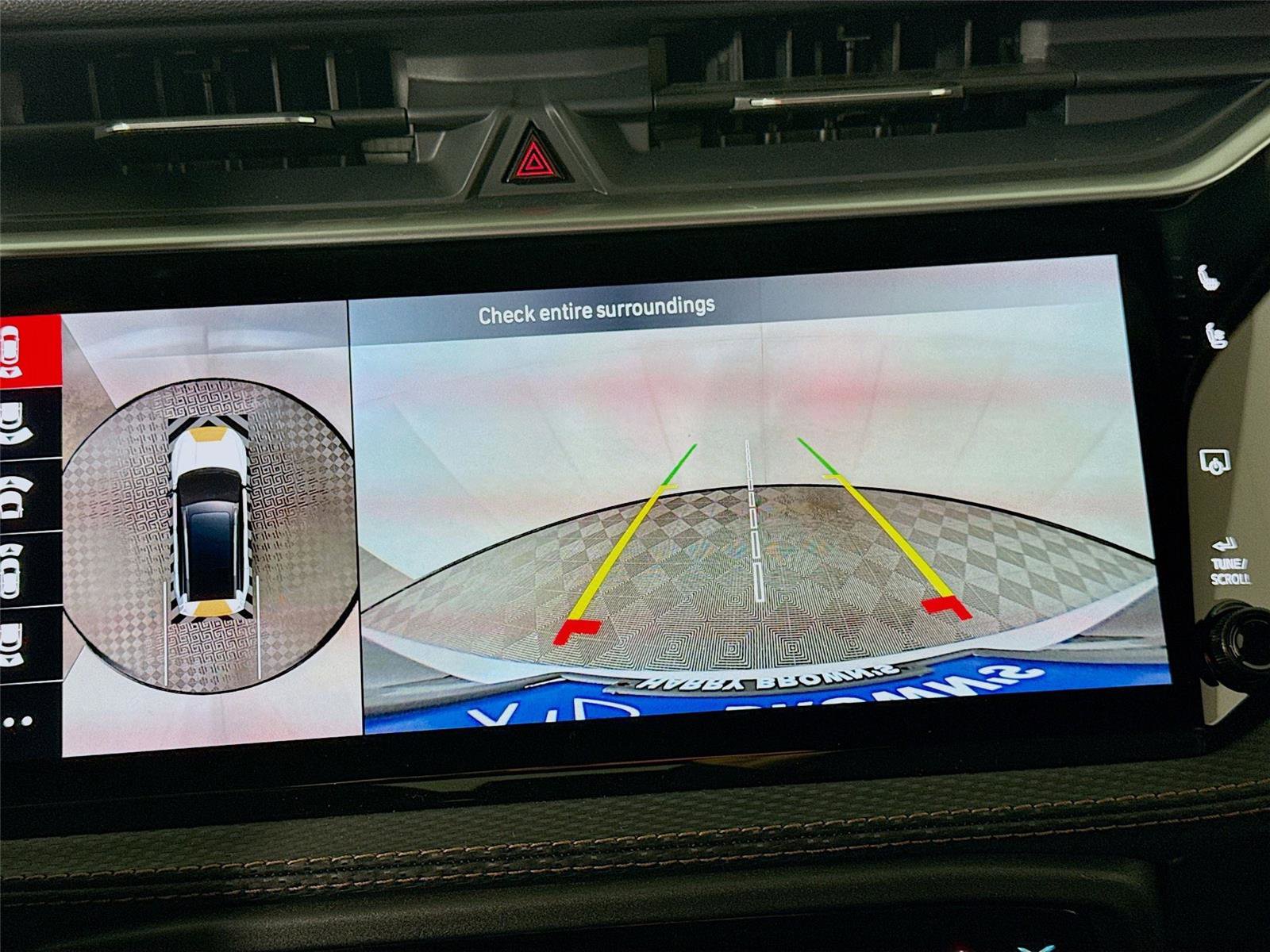 New 2026 Jeep Cherokee Overland w/ Trailer Tow Group image 9