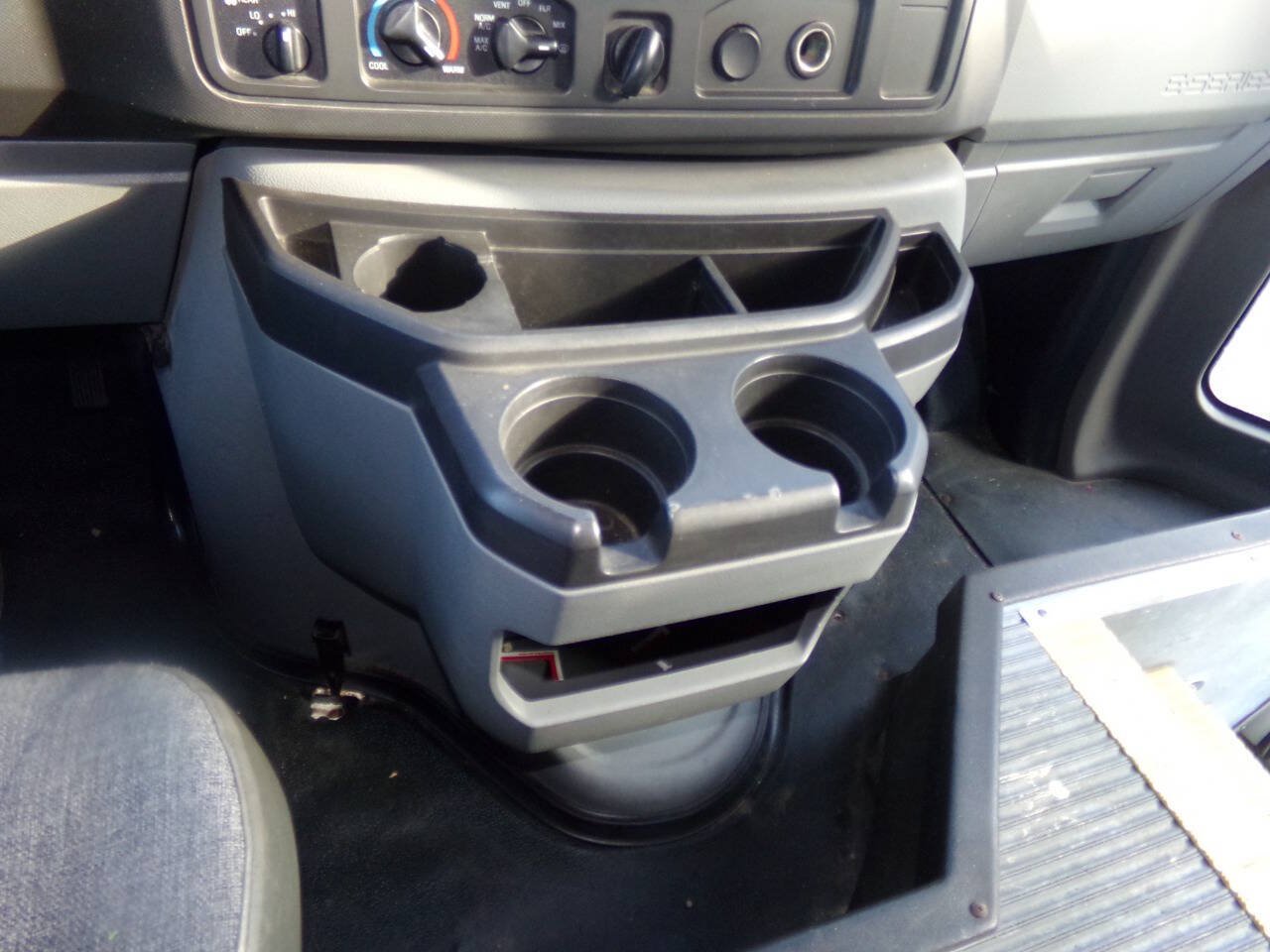 Used 2019 Ford E-450 and Econoline 450 Super Duty w/ Shuttle Bus Prep Package RWD image 72