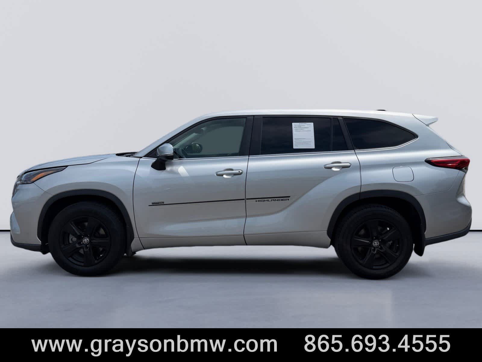 Used 2023 Toyota Highlander L FWD image 6