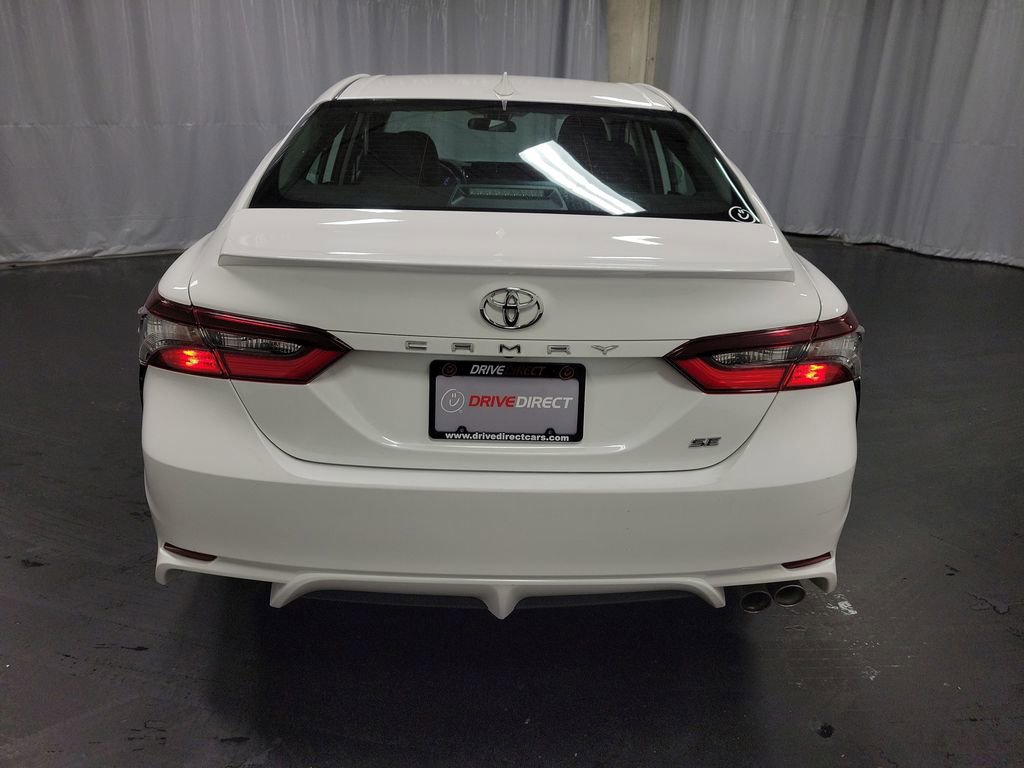 Used 2023 Toyota Camry SE FWD image 7