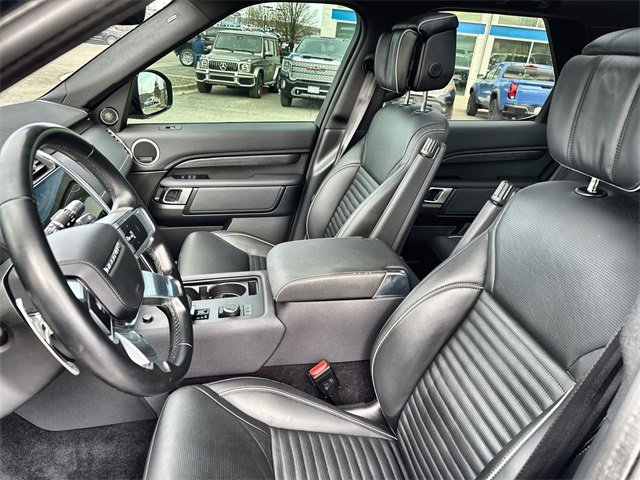 Used 2022 Land Rover Discovery HSE R-Dynamic image 11