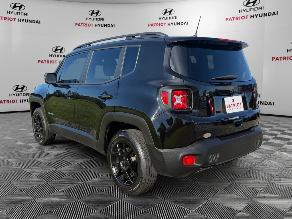 Used 2020 Jeep Renegade Altitude AWD/4WD image 5