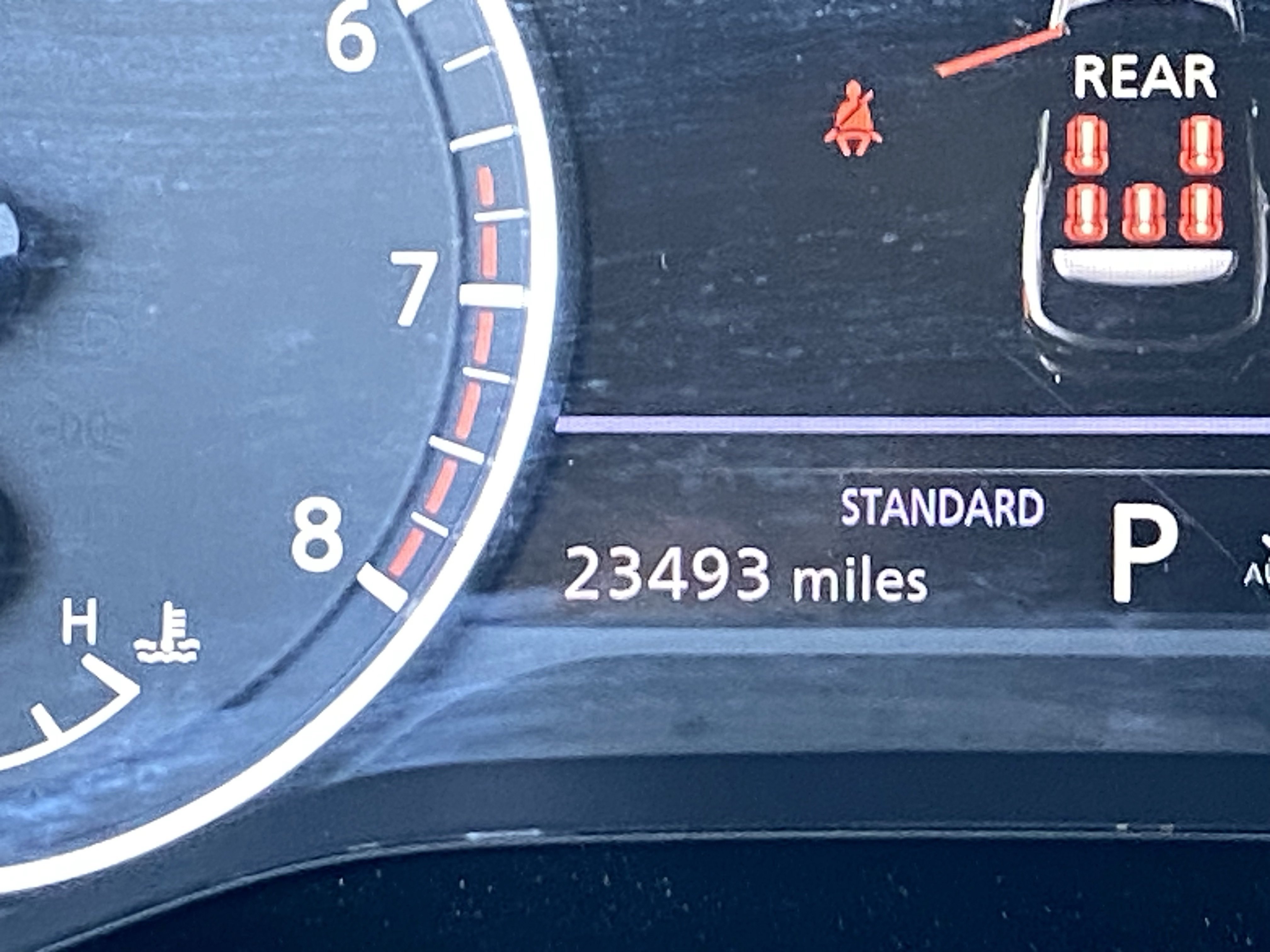 Used 2024 Nissan Pathfinder SL w/ SL Premium Package FWD image 34