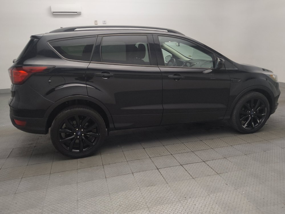 Used 2019 Ford Escape SE FWD image 10