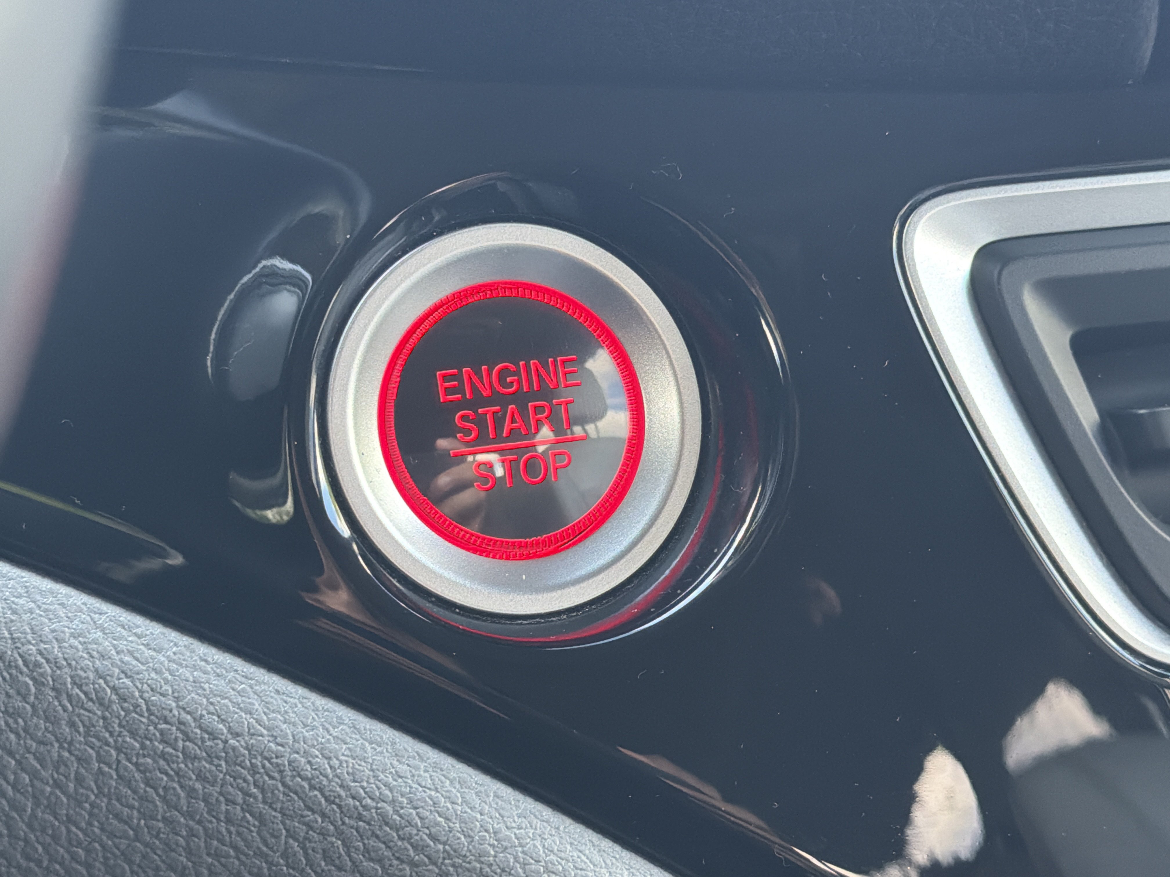 Used 2016 Honda Pilot Touring image 15