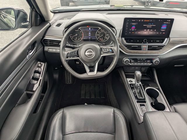 Used 2024 Nissan Altima 2.5 SL FWD image 14