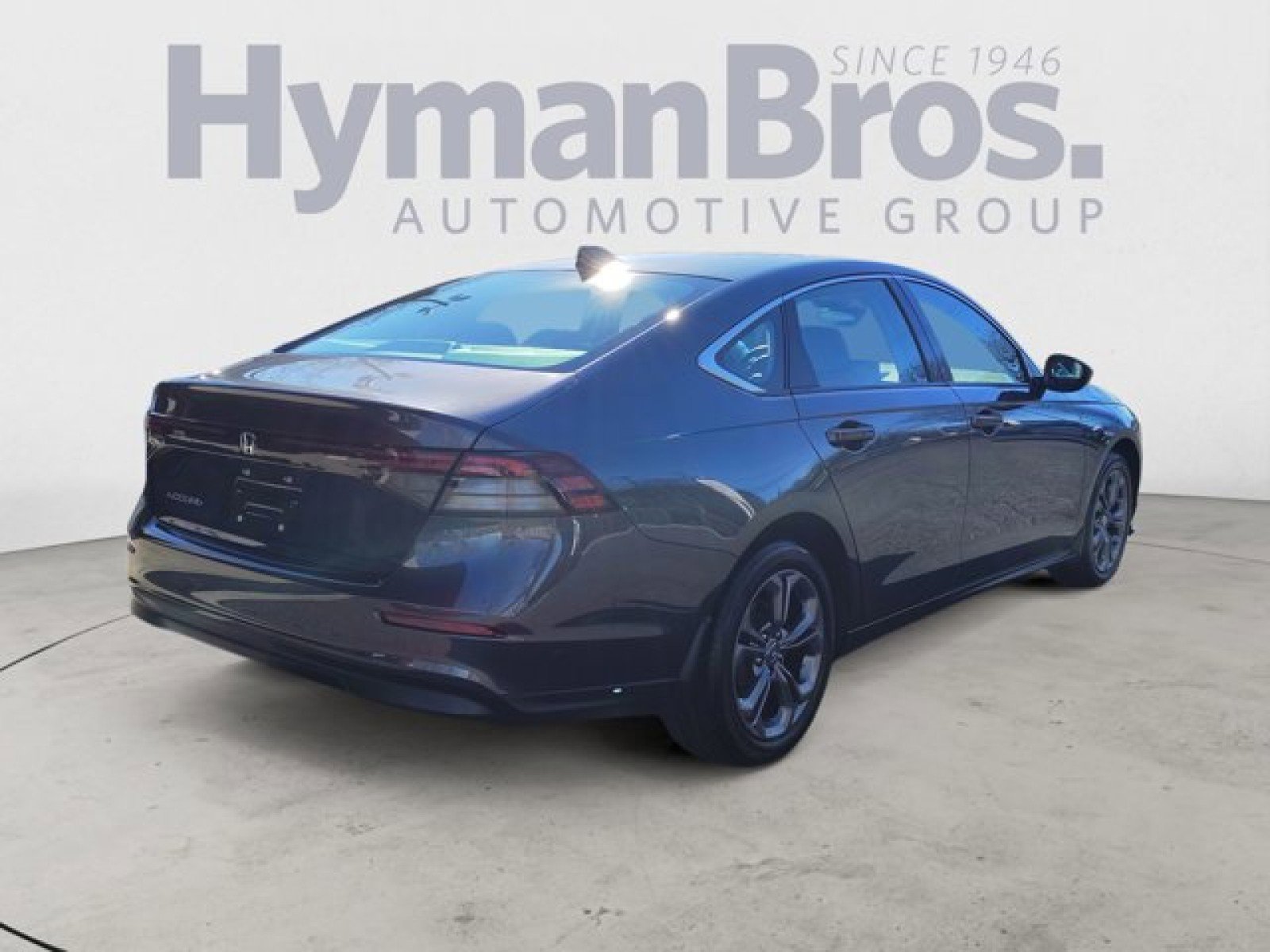 Used 2023 Honda Accord EX image 3