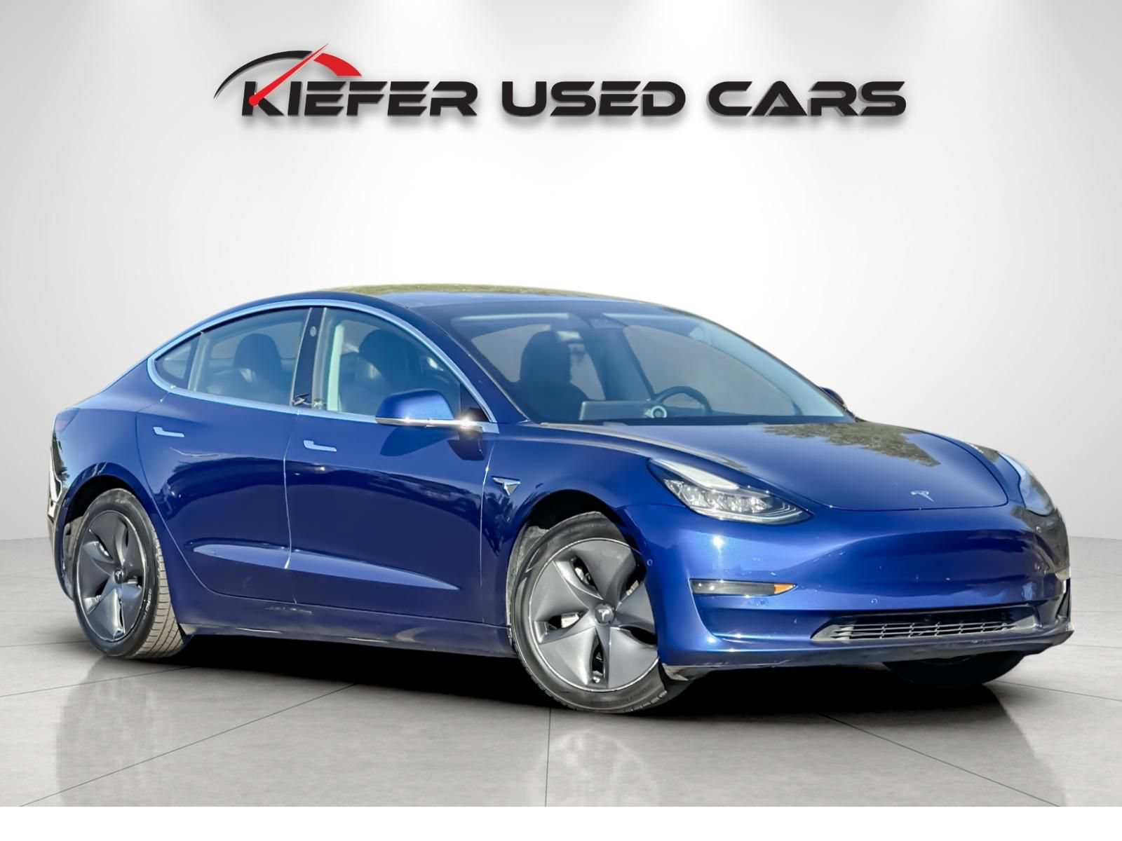 Used 2020 Tesla Model 3 Standard Range Plus RWD image 2