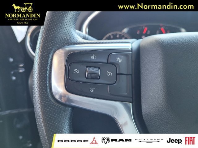 Used 2025 Chevrolet Blazer LT FWD image 13