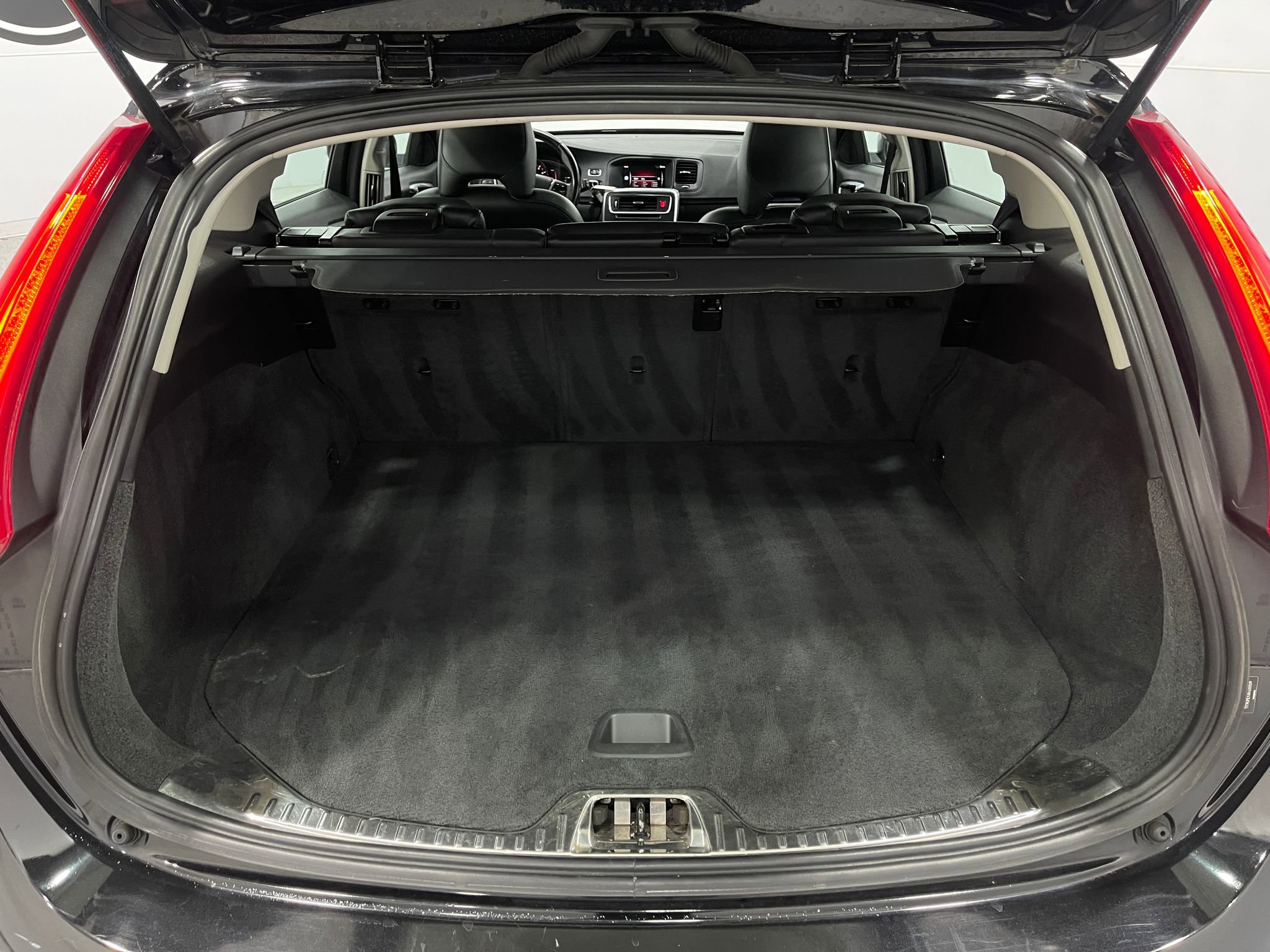 Used 2016 Volvo V60 T5 Premier image 27