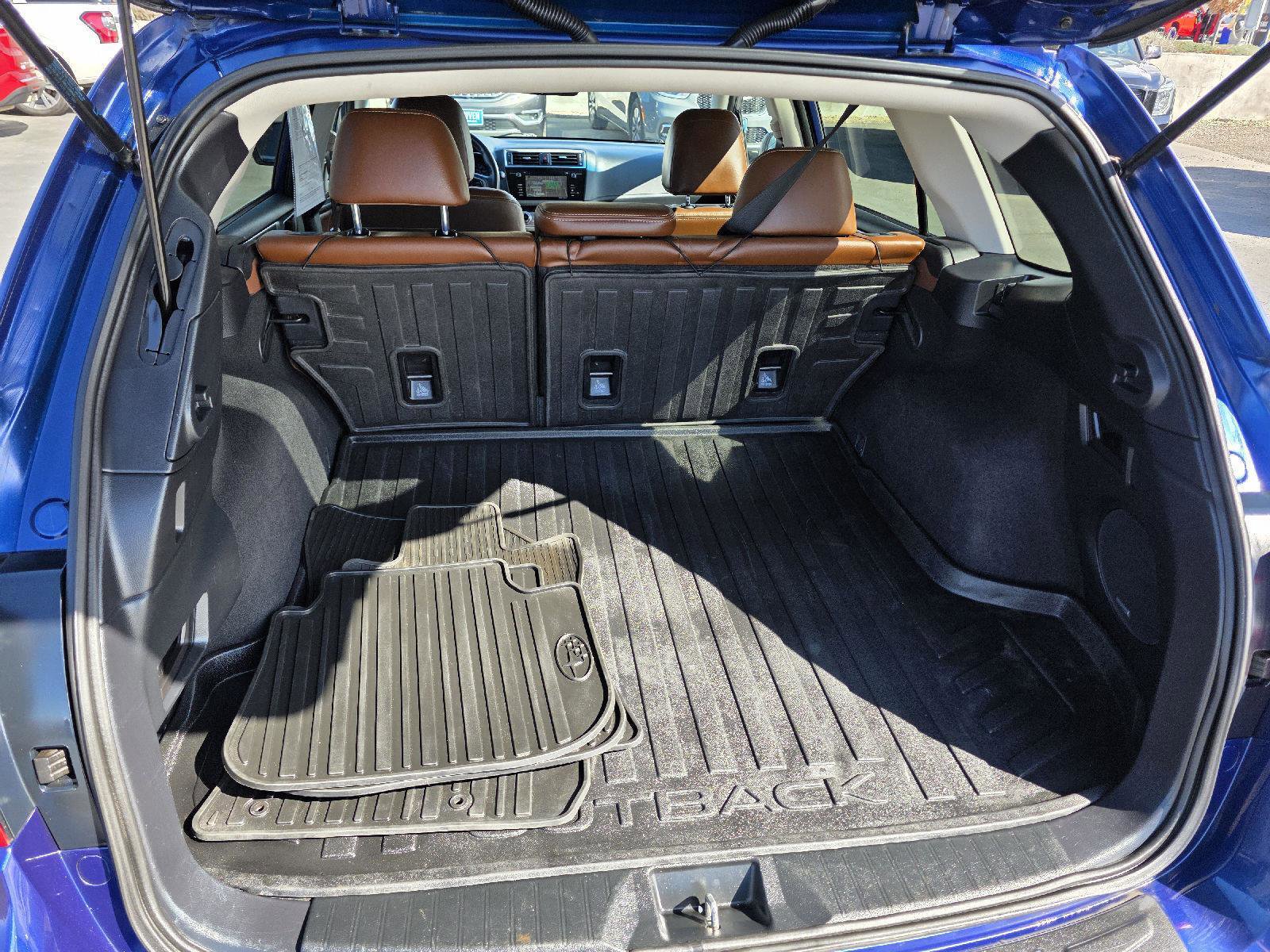 Used 2017 Subaru Outback 3.6R Touring image 27