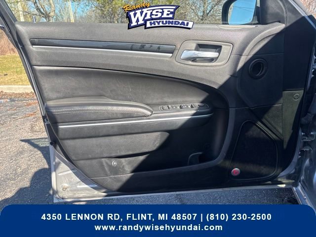 Used 2018 Chrysler 300 S w/ 300S Premium Group image 13