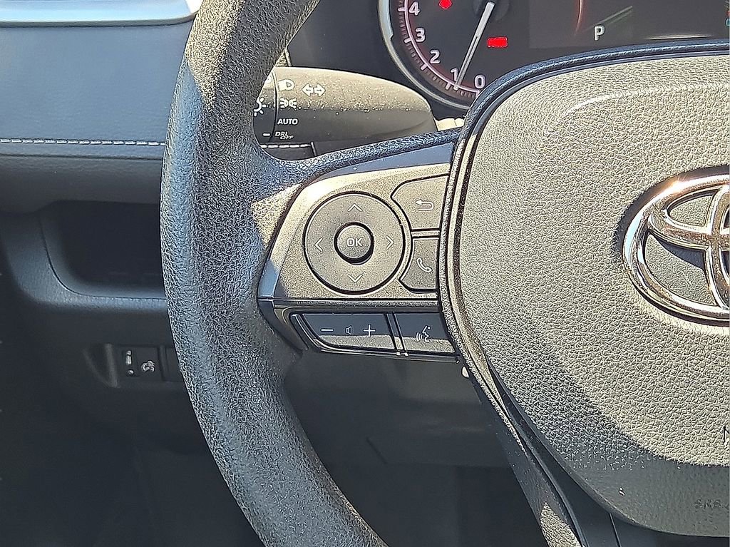 Used 2023 Toyota RAV4 XLE image 19