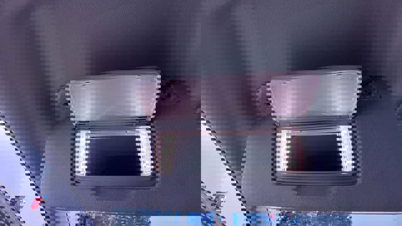 Used 2021 Chevrolet Equinox LT image 32