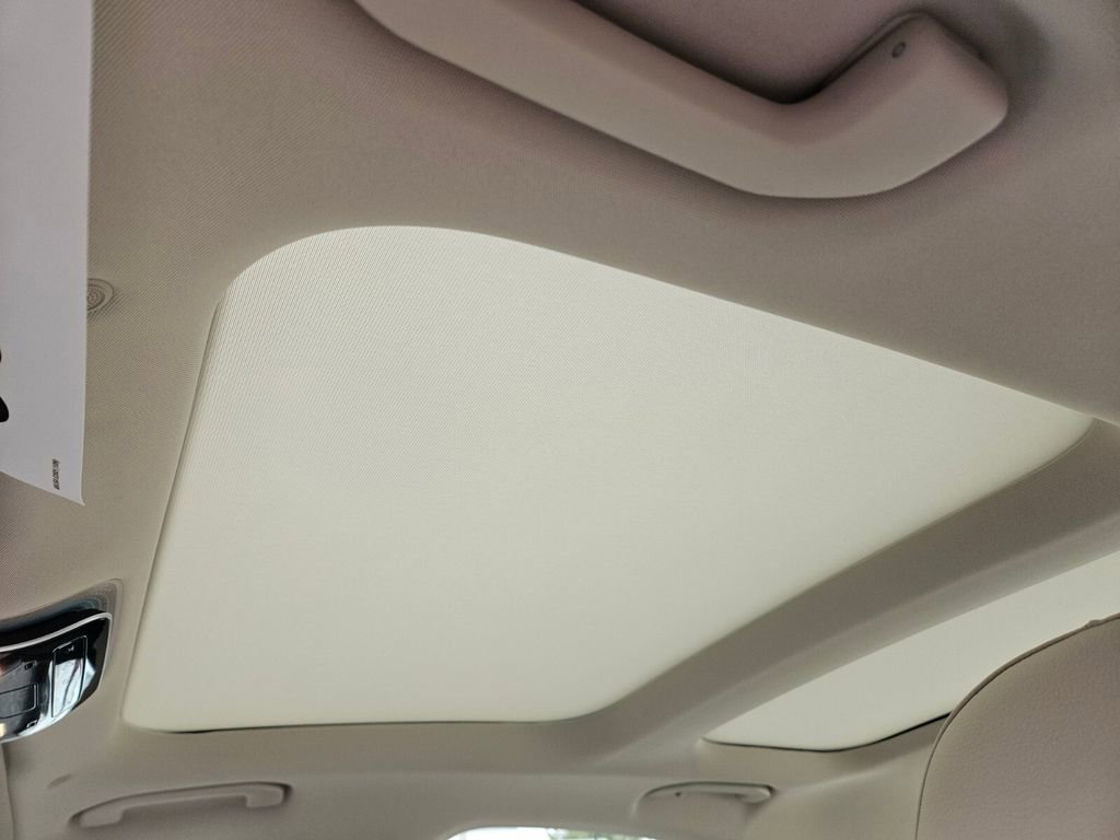 New 2026 Mercedes-Benz E 350 4MATIC Sedan image 19