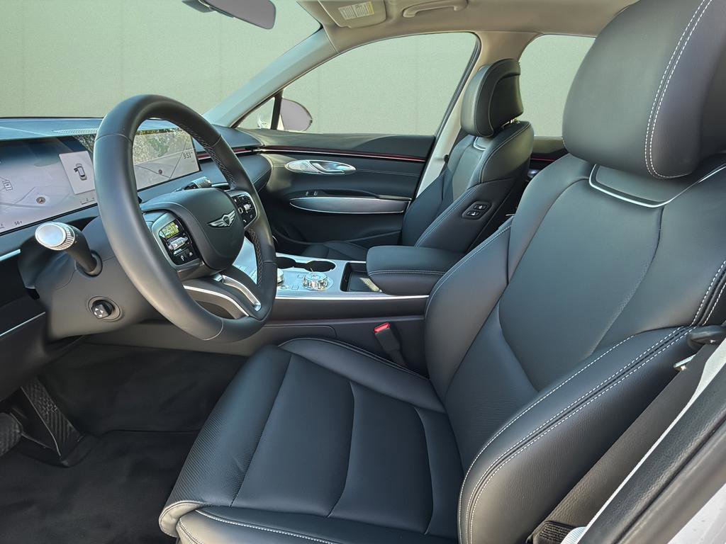 Certified 2026 Genesis GV70 2.5T Select AWD/4WD image 19