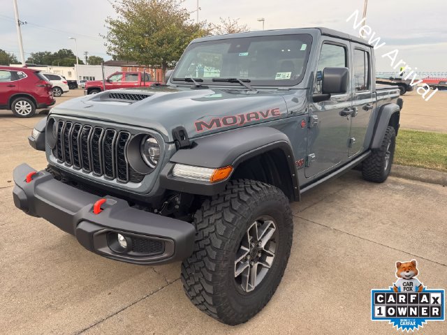 Used 2024 Jeep Gladiator Mojave w/ Technology Group AWD/4WD image 3