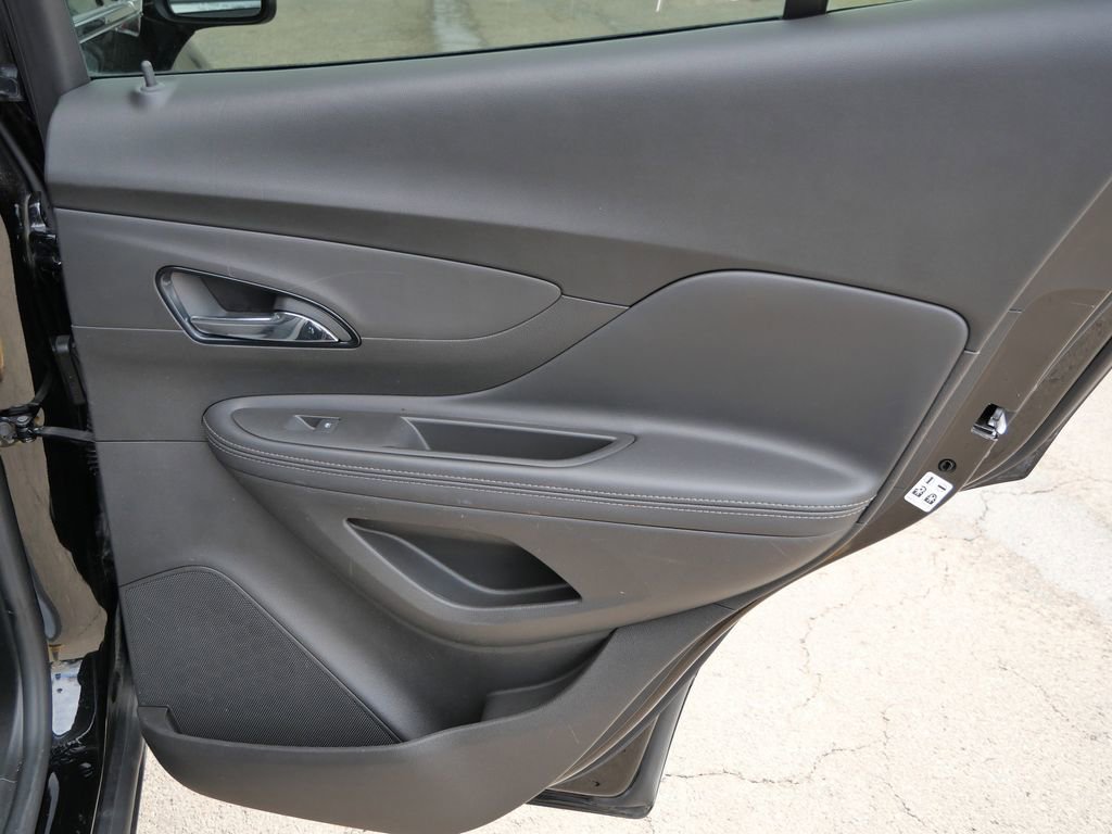 Used 2020 Buick Encore Preferred w/ Safety Package image 17